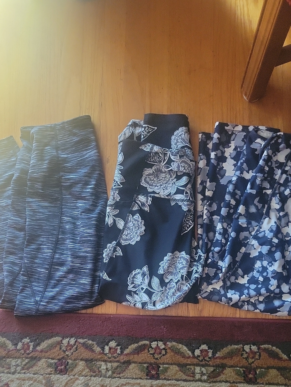 3 Pairs Old Navy Leggings